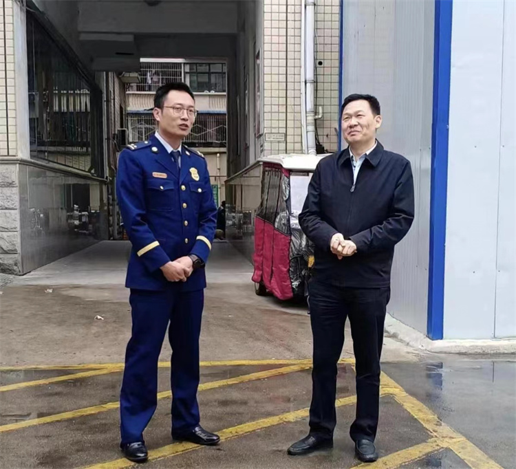 信陽市中醫(yī)院邀請浉河區(qū)消防大隊專家來院進(jìn)行消防安全指導(dǎo)