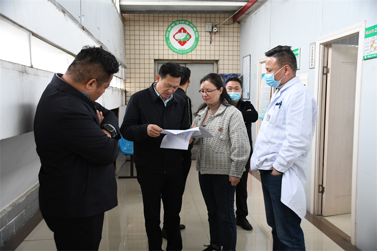 信陽市中醫(yī)院開展消防安全大檢查，筑牢安全“防火墻”